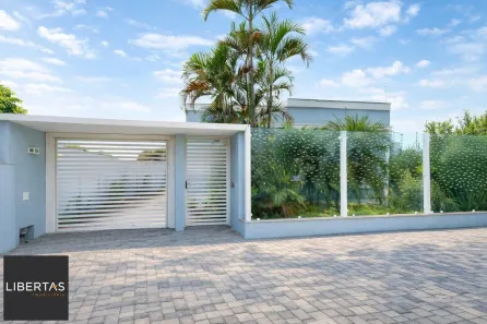 Casa com 4 Quartos à venda, 312m² no Harmonia, Canoas