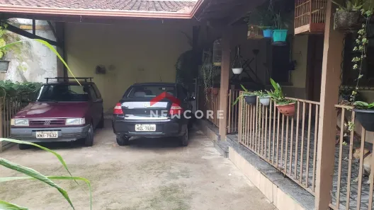 Casa com 5 Quartos à venda, 200m² no Veneza, Ribeirão das Neves