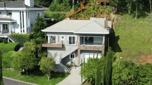 Casa de Condomínio com 3 Quartos à venda, 264m² no Vila Prinstrop, Gramado