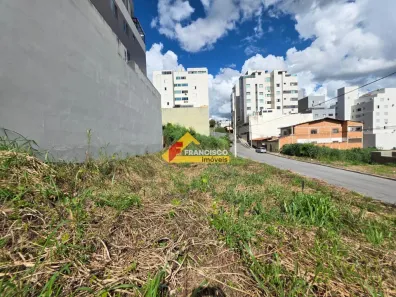 Lote/Terreno à venda, 300m² no Vila Belo Horizonte, Divinópolis