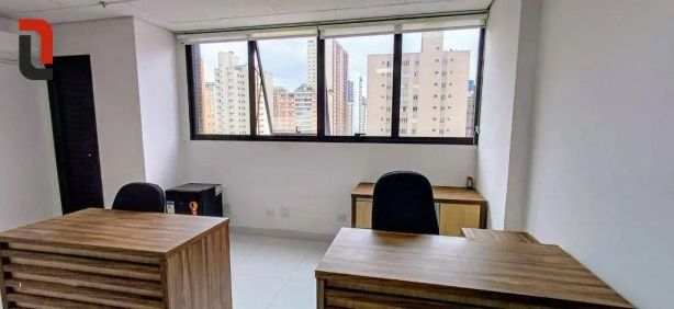 Sala Comercial à venda, 21m² no Centro, Curitiba