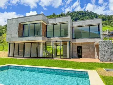Casa com 4 Quartos à venda, 380m² no Corrêas, Petrópolis