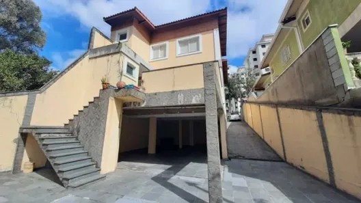 Sobrado com 3 Quartos à venda, 180m² no Jardim Peri Peri, São Paulo