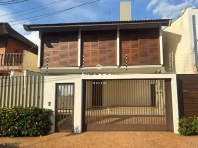 Sobrado com 3 Quartos à venda, 206m² no Lago Parque, Londrina