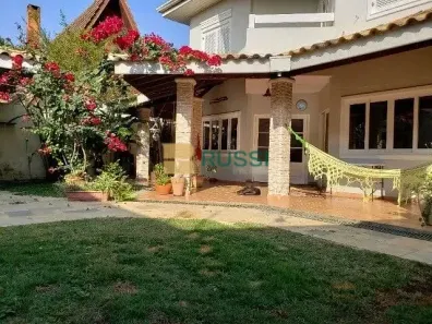 Sobrado com 4 Quartos à venda, 217m² no Jardim Esplanada, São José dos Campos