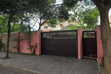 Sobrado com 3 Quartos para alugar, 450m² no Caxingui, São Paulo
