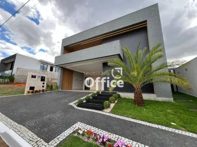 Casa de Condomínio com 4 Quartos à venda, 202m² no Residencial Ayrton Senna, Anápolis