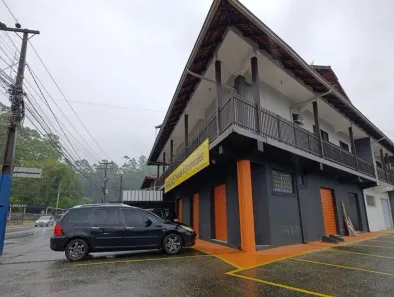 Imóvel Comercial para alugar, 161m² no Comasa, Joinville