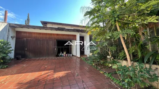 Casa com 3 Quartos para alugar, 302m² no Jardim Nova Londrina, Londrina