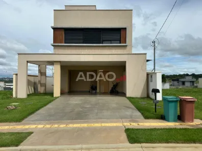 Sobrado com 4 Quartos à venda, 200m² no Jardins Capri, Senador Canedo