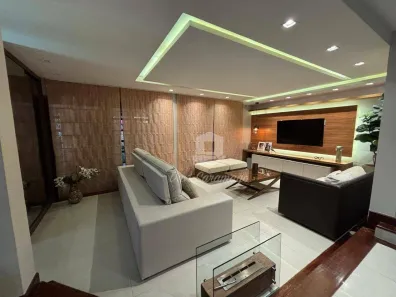 Casa de Condomínio com 4 Quartos à venda, 400m² no Piratininga, Niterói