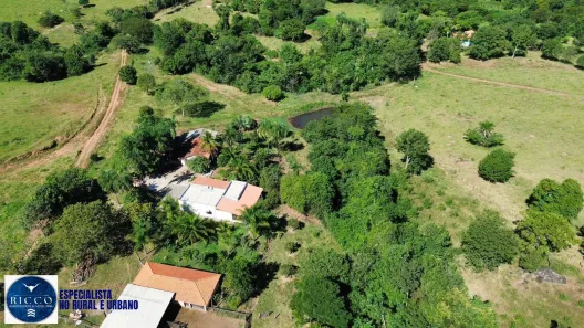 Fazenda/Sítio com 4 Quartos à venda, 2m² no Setor Central, Varjão