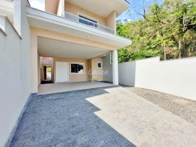 Sobrado com 3 Quartos à venda, 167m² no América, Joinville