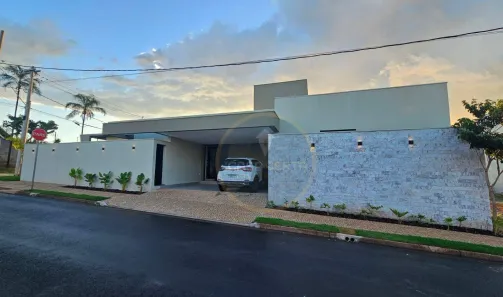 Casa de Condomínio com 3 Quartos à venda, 170m² no Beija Flor II, Uberaba
