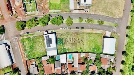 Lote/Terreno à venda, 306m² no Conjunto Habitacional Requião, Maringá