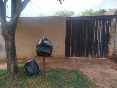 Casa com 2 Quartos à venda, 45m² no São Pedro, Londrina