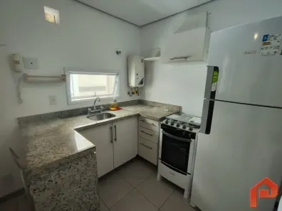 Apartamento com 1 Quarto para alugar, 42m² no Centro, Florianópolis