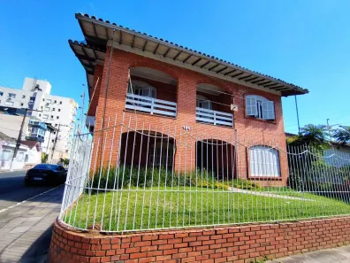 Casa com 2 Quartos para alugar, 200m² no Centro, São Leopoldo