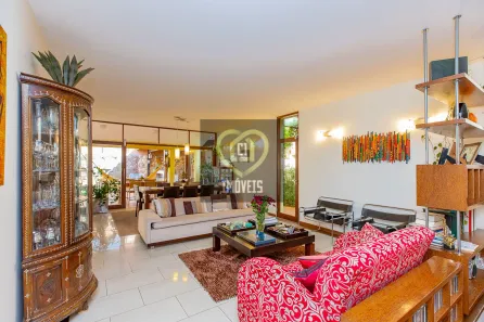 Sobrado com 4 Quartos à venda, 351m² no Vila Madalena, São Paulo