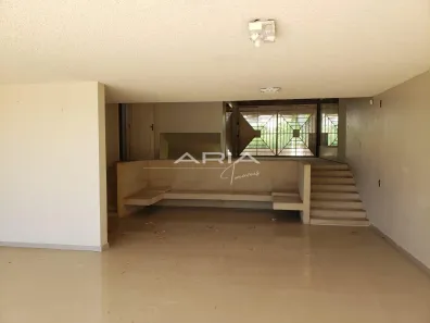 Casa com 3 Quartos para alugar, 500m² no Vitória, Londrina