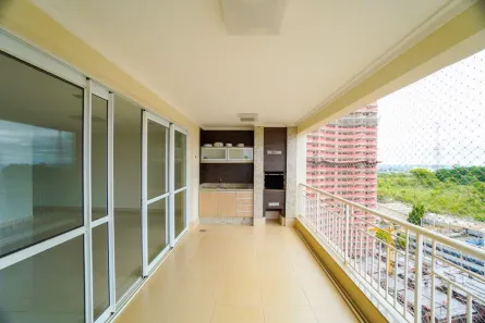 Apartamento com 3 Quartos para alugar, 151m² no Serrinha, Goiânia