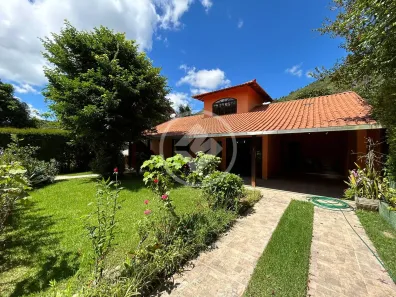 Casa de Condomínio com 2 Quartos à venda, 114m² no Três Córregos, Teresópolis