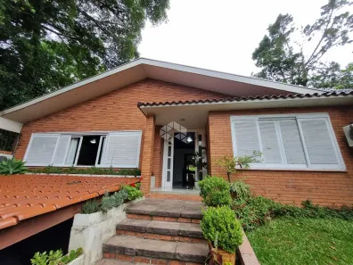 Casa com 4 Quartos à venda, 302m² no Vila Assunção, Porto Alegre