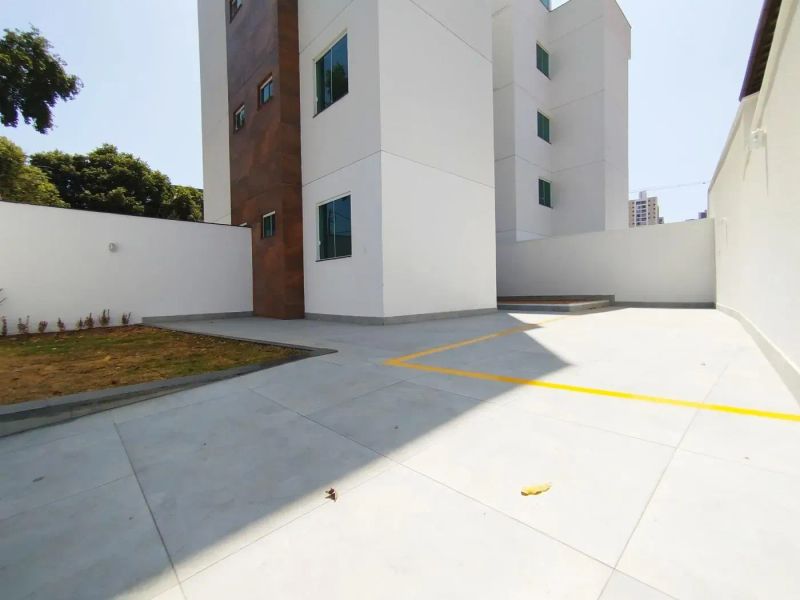 Apartamento com 2 quartos — Planalto, Belo Horizonte