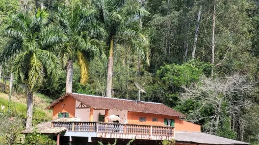 Fazenda/Sítio com 4 Quartos à venda, 300m² no Vila Santa Izabel, Caçapava