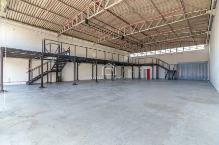 Ponto Comercial para alugar, 438m² no São João, Porto Alegre