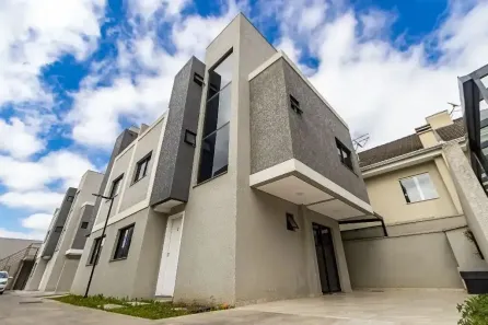 Sobrado com 3 Quartos à venda, 148m² no Uberaba, Curitiba