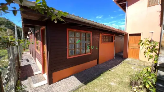 Casa com 3 Quartos à venda, 130m² no Araçatuba, Imbituba