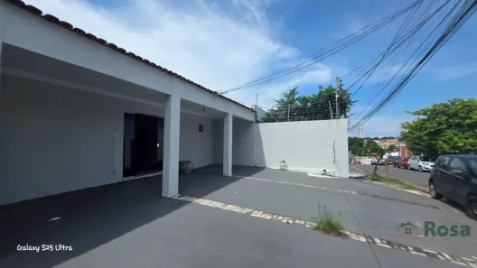 Casa com 4 Quartos para alugar, 221m² no Jardim Cuiabá, Cuiabá