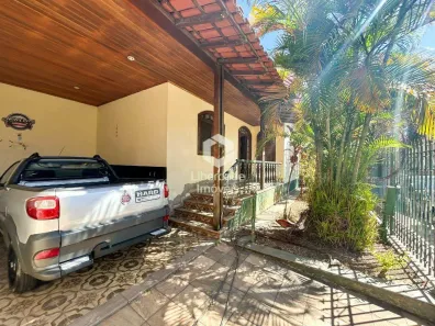 Casa com 3 Quartos à venda, 169m² no Caiçara-Adelaide, Belo Horizonte