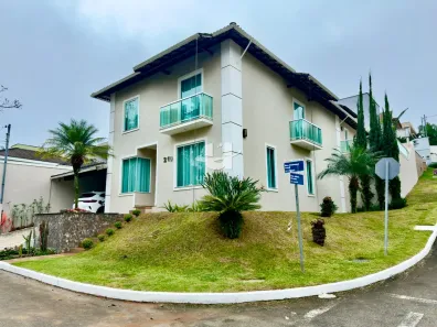 Casa de Condomínio com 4 Quartos à venda, 300m² no São Pedro, Juiz de Fora