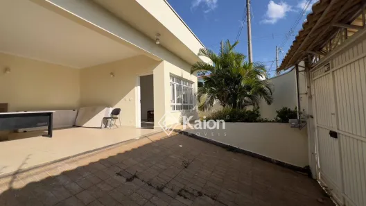 Casa com 3 Quartos para alugar, 180m² no Brasil, Itu