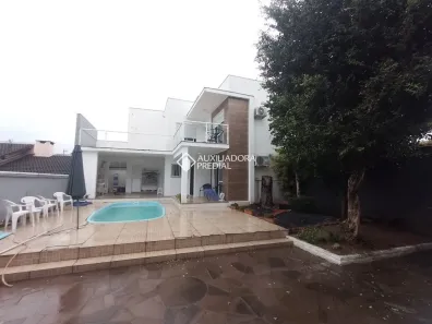Casa com 5 Quartos para alugar, 328m² no Igara, Canoas