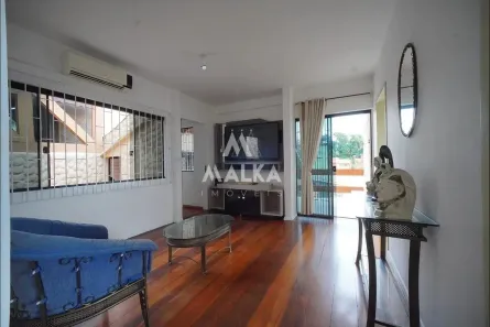 Casa com 4 Quartos para alugar, 267m² no Centro, Florianópolis