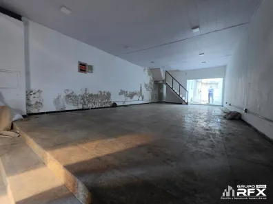 Ponto Comercial com 2 Quartos para venda ou aluguel, 200m² no Icaraí, Niterói