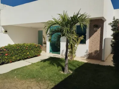 Casa de Condomínio com 3 Quartos à venda, 277m² no Palmares, Juazeiro