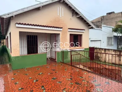 Casa com 3 Quartos à venda, 112m² no Mercês, Uberaba