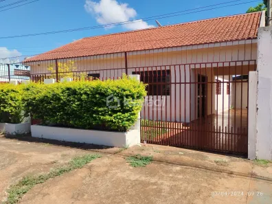 Casa com 2 Quartos para alugar, 10m² no Núcleo Habitacional Universitárias, Campo Grande