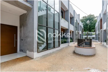 Casa de Condomínio com 4 Quartos para alugar, 338m² no Jardim dos Estados, São Paulo