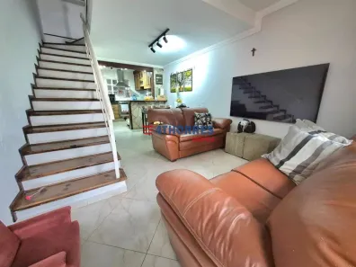 Casa de Condomínio com 2 Quartos à venda, 75m² no Jardim Guerreiro, Cotia