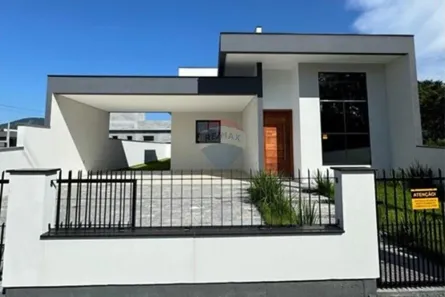 Casa com 3 Quartos à venda, 120m² no Sertão do Maruim, São José