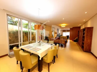 Casa com 3 Quartos à venda, 323m² no Boaçava, São Paulo