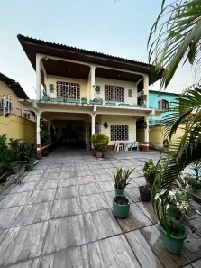 Casa com 4 Quartos à venda, 250m² no Parque 10 de Novembro, Manaus