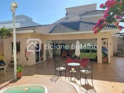 Casa com 3 Quartos para alugar, 390m² no Jardim Inconfidência, Uberlândia