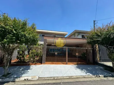 Sobrado com 3 Quartos à venda, 180m² no Jardim Teresa, São Paulo