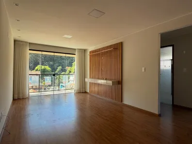 Apartamento com 2 Quartos para alugar, 77m² no Centro, Nova Friburgo